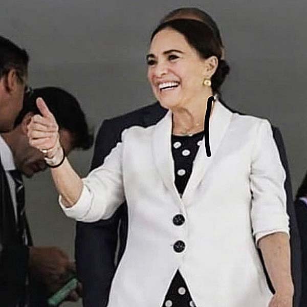 regina duarte outra opção (gosto menos).jpg regina duarte outra opção (gosto menos).jpg