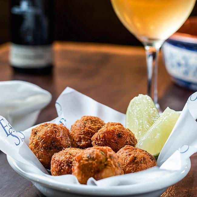 Petiscos melhores que pipoca para maratonar uma série