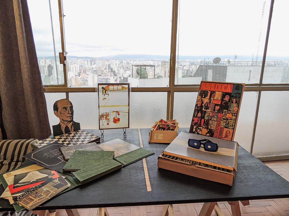 Mini livraria dentro do Copan faz entregas durante a quarentena