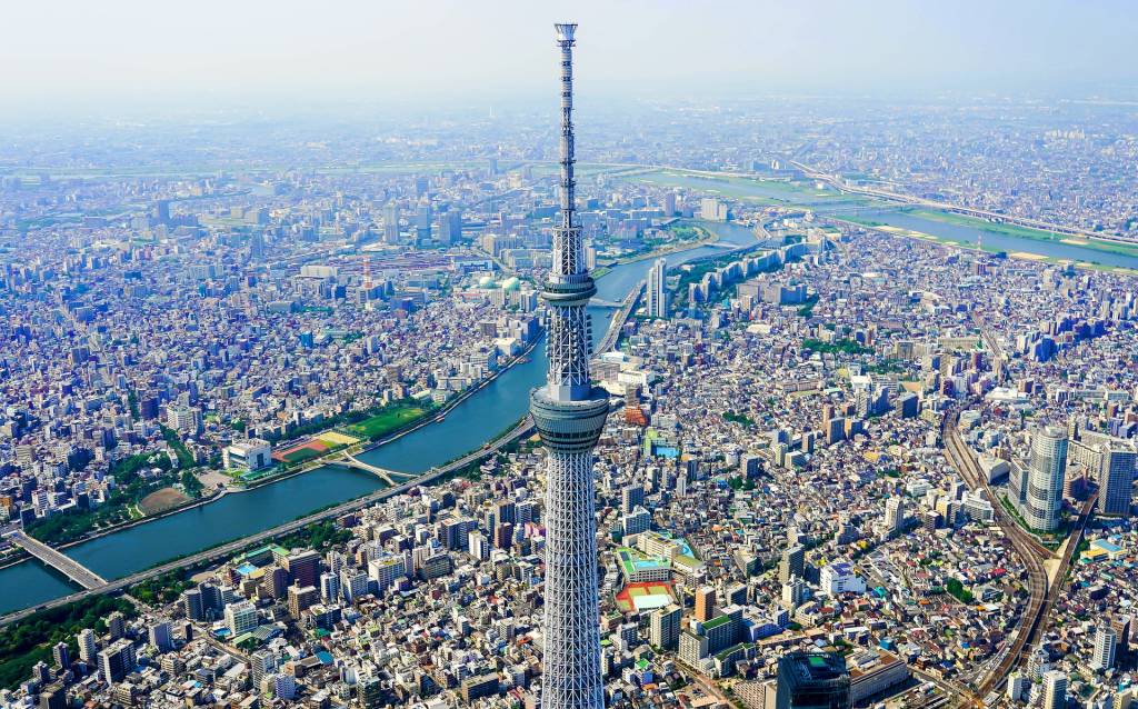 A imagem mostra a cidade de Tóquio