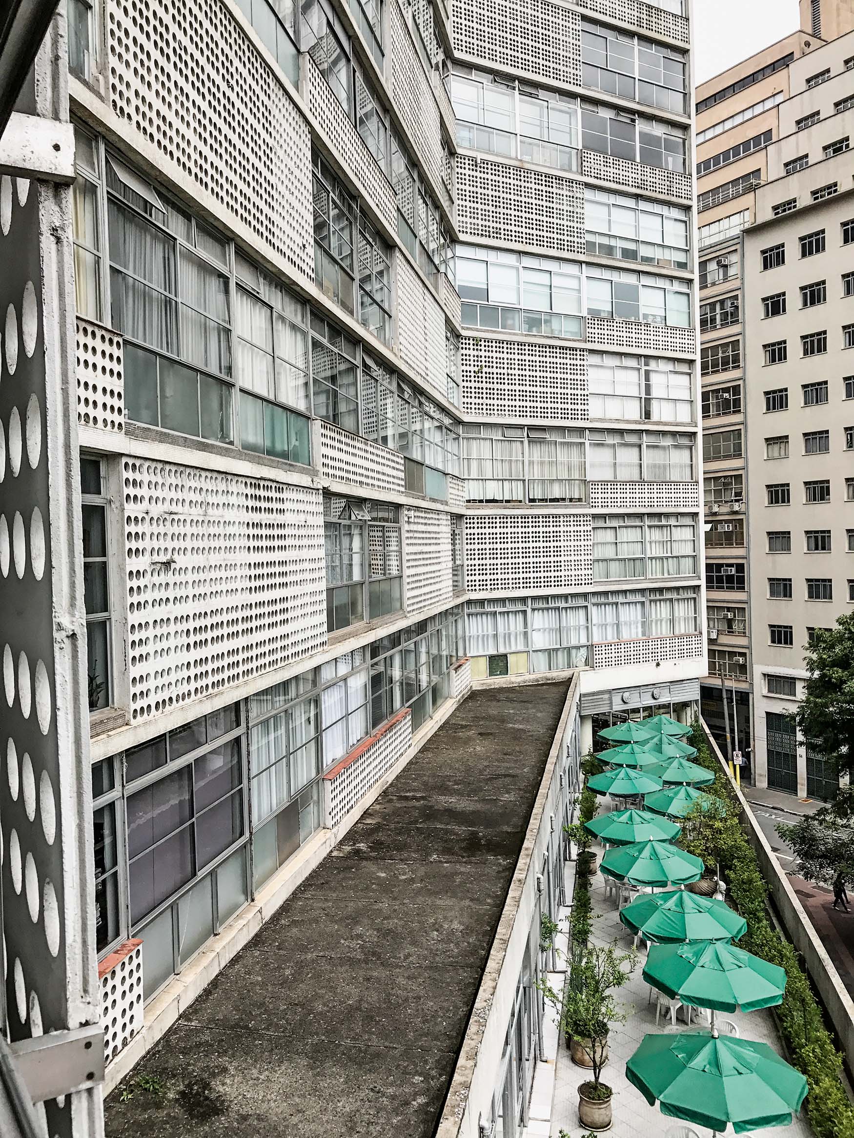 Prédio icônico de Niemeyer se torna residencial de alto padrão