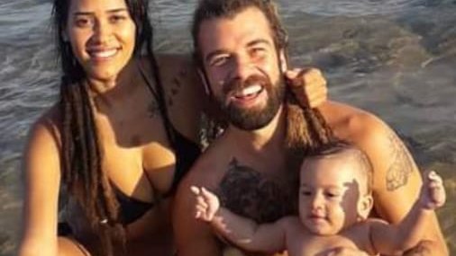Falésia desaba e mata casal e bebê de 7 meses na praia de Pipa, no RN