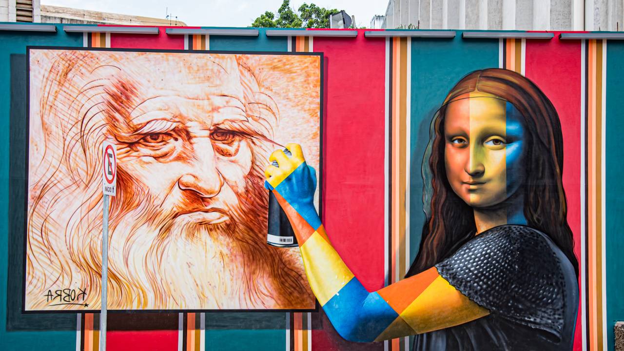 Muro que fica em frente ao centro cultural MIS Experience: Do lado esquerdo, está um retrato do artista Leonardo Da Vinci já ancião, do lado direto, aparece Mona Lisa, uma de suas obras, como se ela estivesse pintando ele, o seu criador, Da Vinci. Essa obra foi feito pelo grafiteiro Eduardo Kobra.