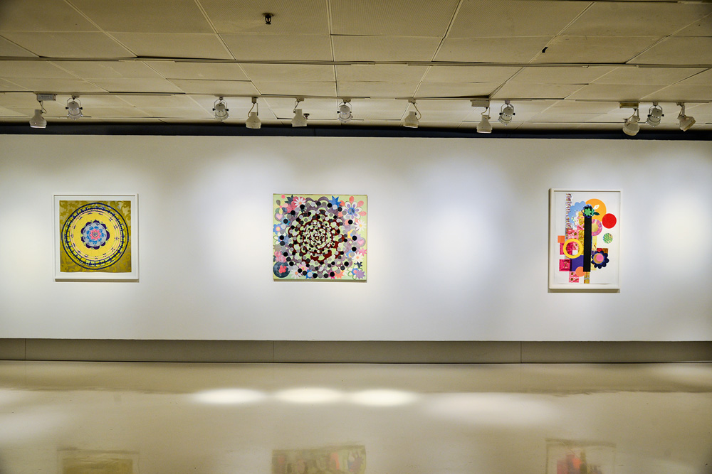 Um dos ambientes da exposição no Itaú Cultural: gravuras e colagens distribuídas em três pisos