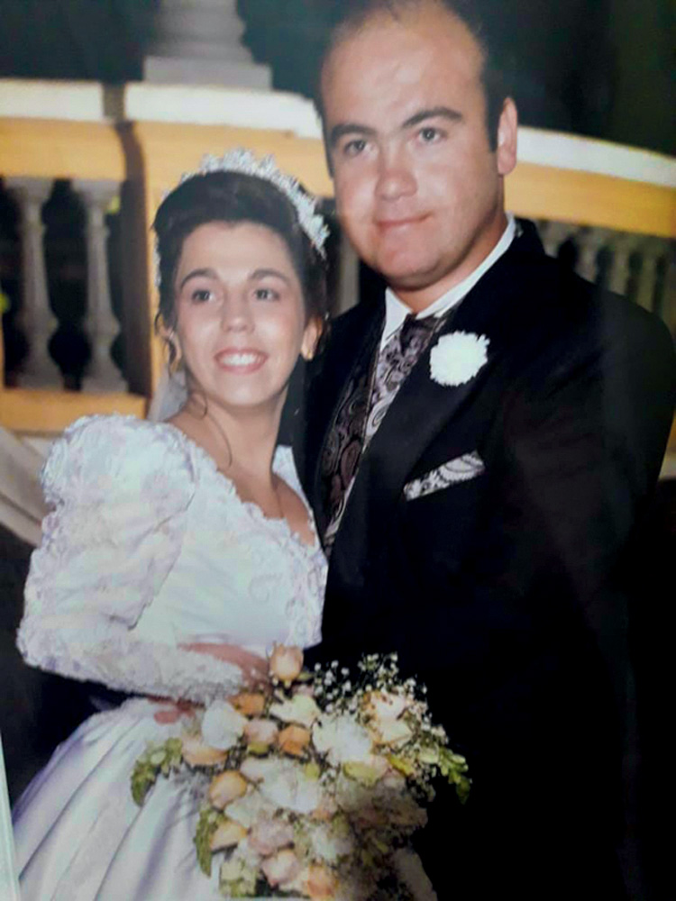 Andréa e Juliano no casamento, em 1998
