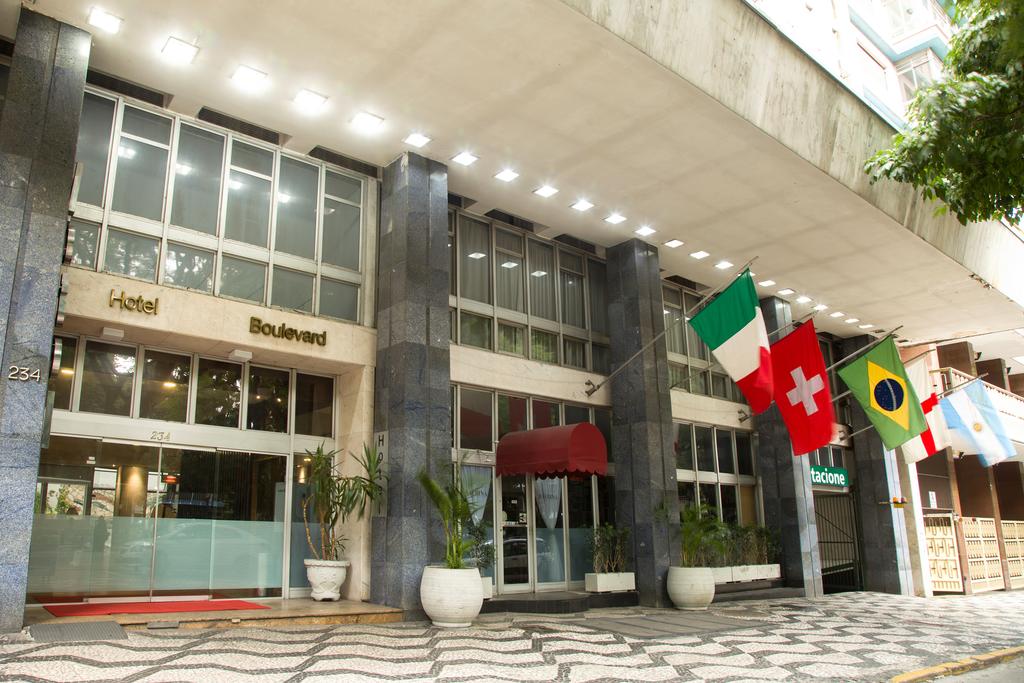 Fachada de Hotel Boulevard, na Avenida São Luís.