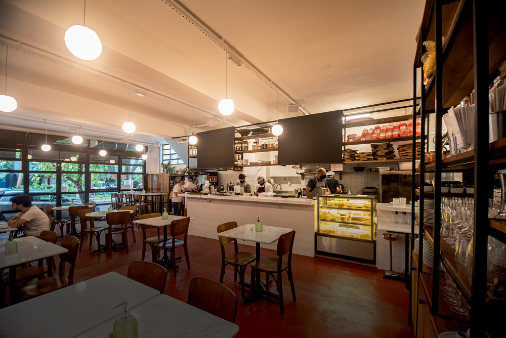 Sal&atilde;o do Loboz&oacute;: simulando um antigo refeit&oacute;rio