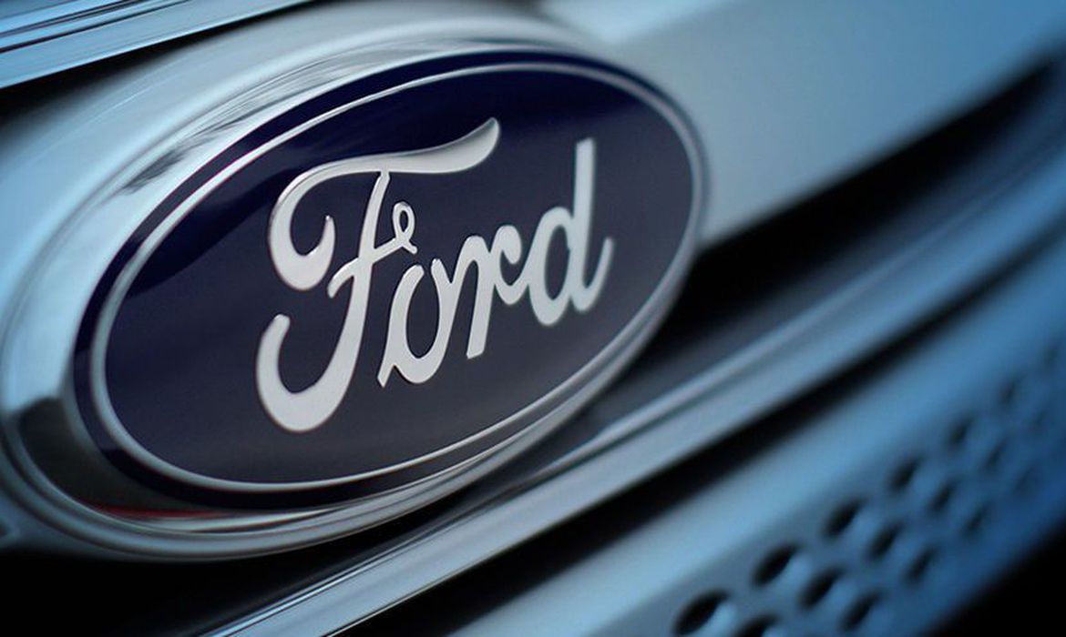 Ford: fechamento de três fábricas no país