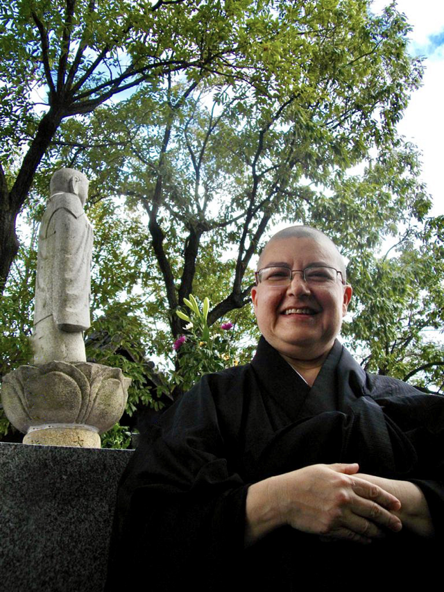 Monja Zentchu passou quase cinco anos no Japão em um mosteiro em Nagoya.