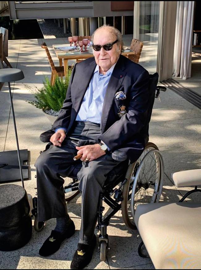 Michel Etlin (1924-2021), veterano de guerra, ex-espião e banqueiro