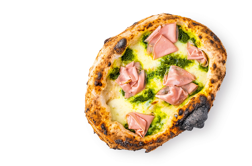 Pizza mercadão – Evv.ita Pizza mercadão: recheio de muçarela, mortadela e pesto