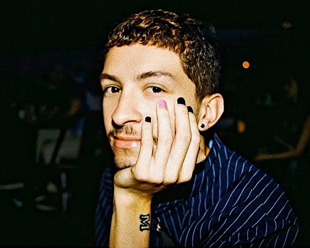 João França Ribeiro (AMANDA BROLESE).jpg Morador de Santa Cecília, estilista João França nasceu em Lorena e veio à capital nos anos 2000.