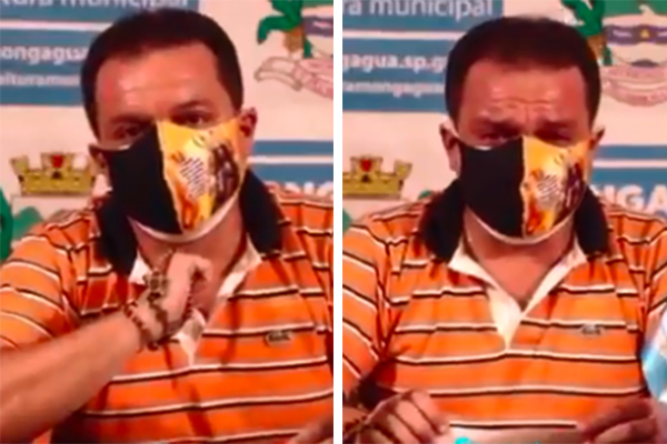 Montagem mostra dois momentos da coletiva de imprensa do prefeito Márcio Gomes; ele aparece de camisa listrada, de máscara, na frente de microfone, enquanto segura um terço católico na mão