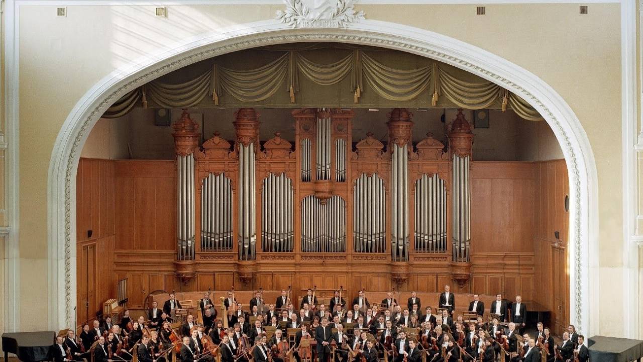 Orquestra Sinfônica Tchaikovsky de Moscou, em apresentação na Rússia: Apresentação no Brasil é relembrada em transmissão no Youtube hoje (30)