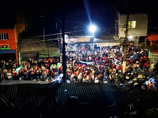 Pancadão em Cidade Tiradentes: “Fechar barzinho e comércio é fácil”, diz postagem no Facebook