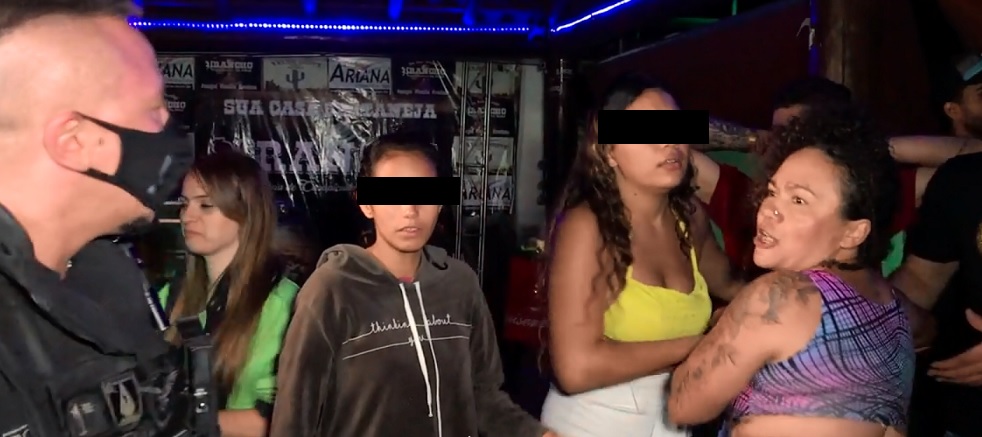 Polícia interdita festa clandestina com aglomeração em São Paulo