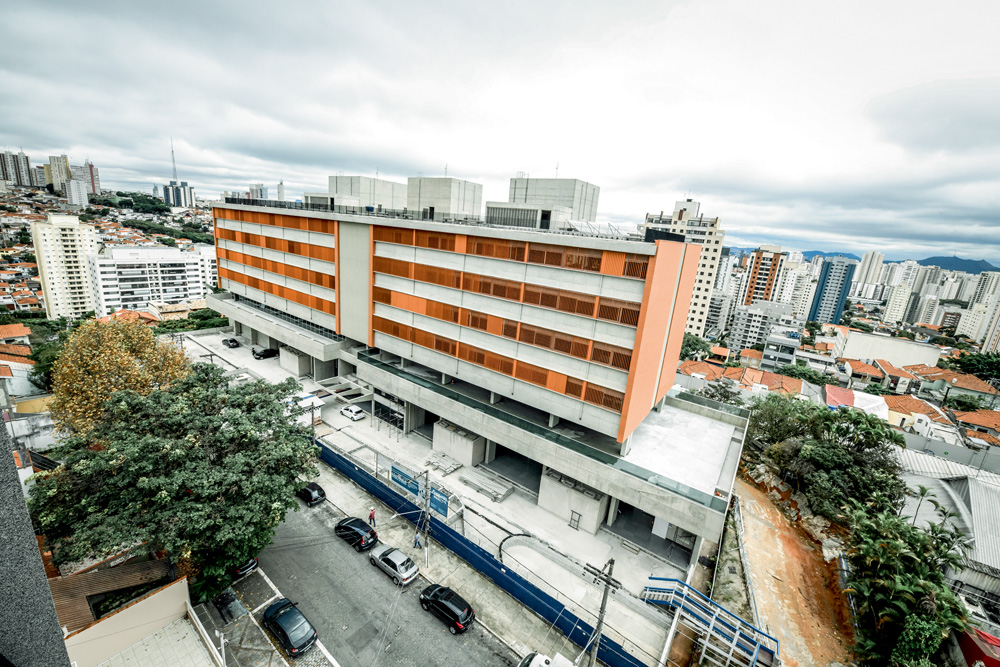vista aérea das obras do complexo hospitalar cotoxó