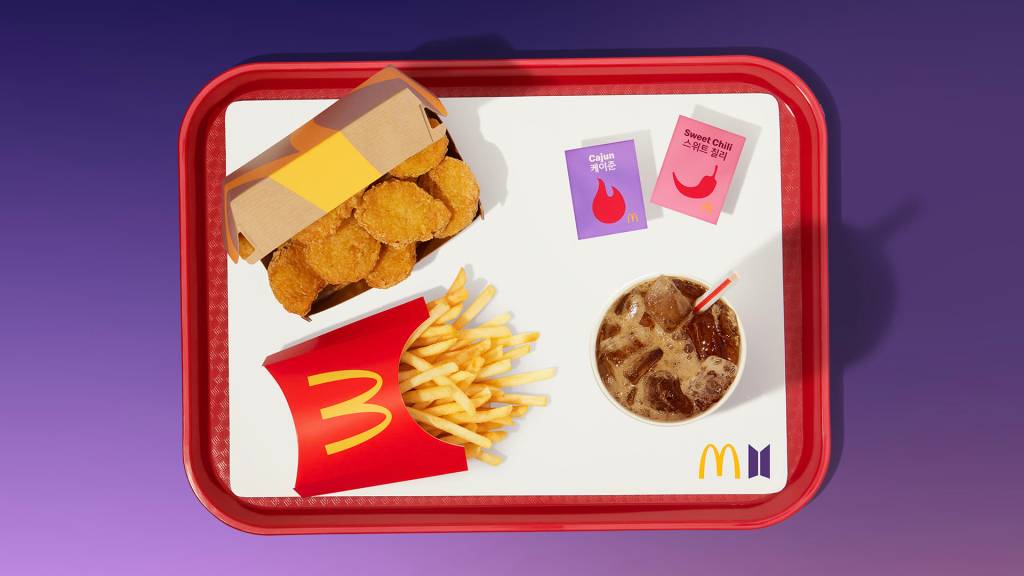 Méquizice BTS Méquizice do grupo BTS: nuggets, batata média, refrigerante e dois molhos especiais