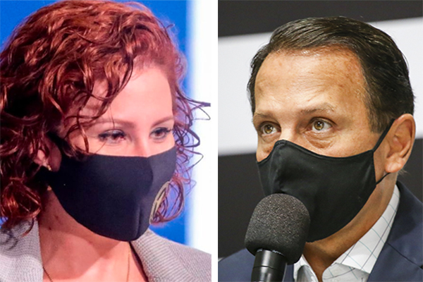 À esquerda, Carla Zambelli usando máscara e blazer; à direita, Doria com microfone, máscara e terno