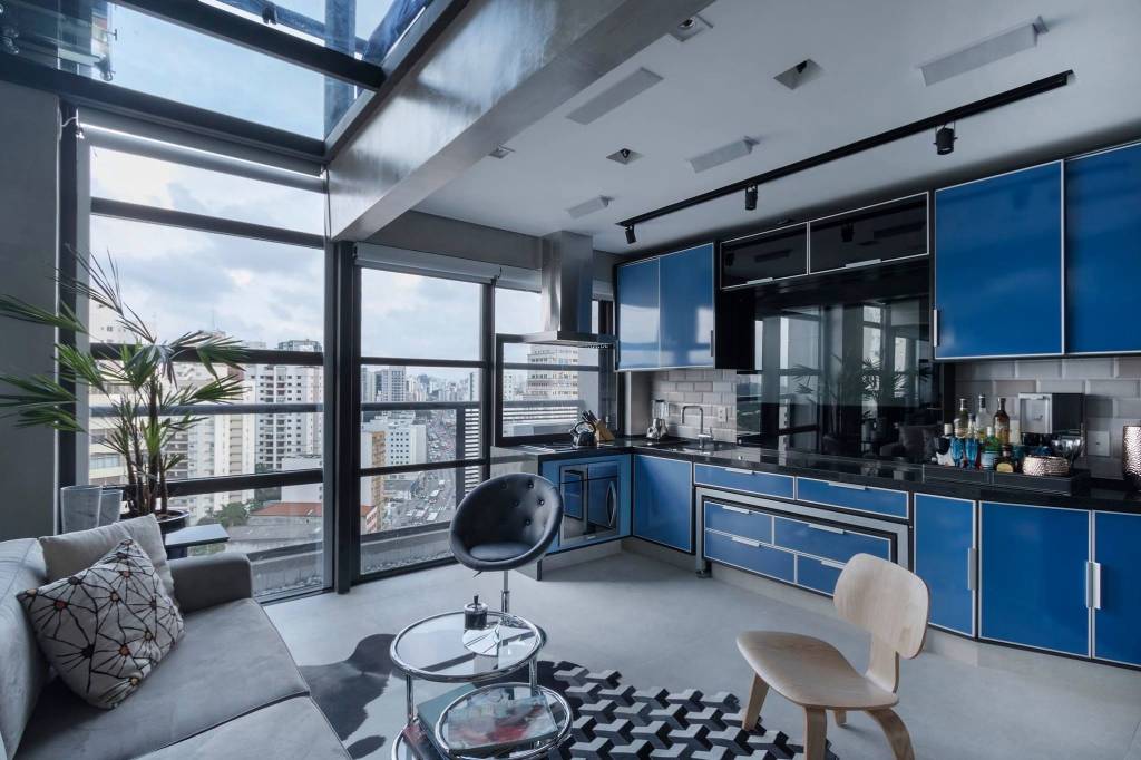 Integração de espaços e cores urbanas marcam loft dúplex de 40 m² Integração de espaços e cores urbanas marcam loft dúplex de 40 m²