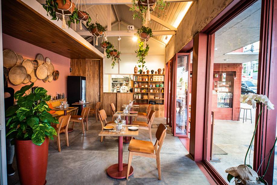 Camelia Ododo Restaurante - Cafe & Bar Organico Vila Madalena, Brazil bolo  fofinho com sorvete de caramelo salgado Review