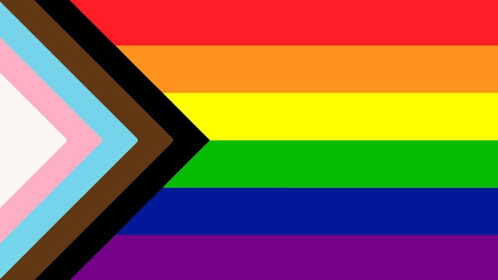 Nova versão da bandeira do Orgulho LGBTQIA+, que inclui homenagem aos membros negros e pardos da comunidade.