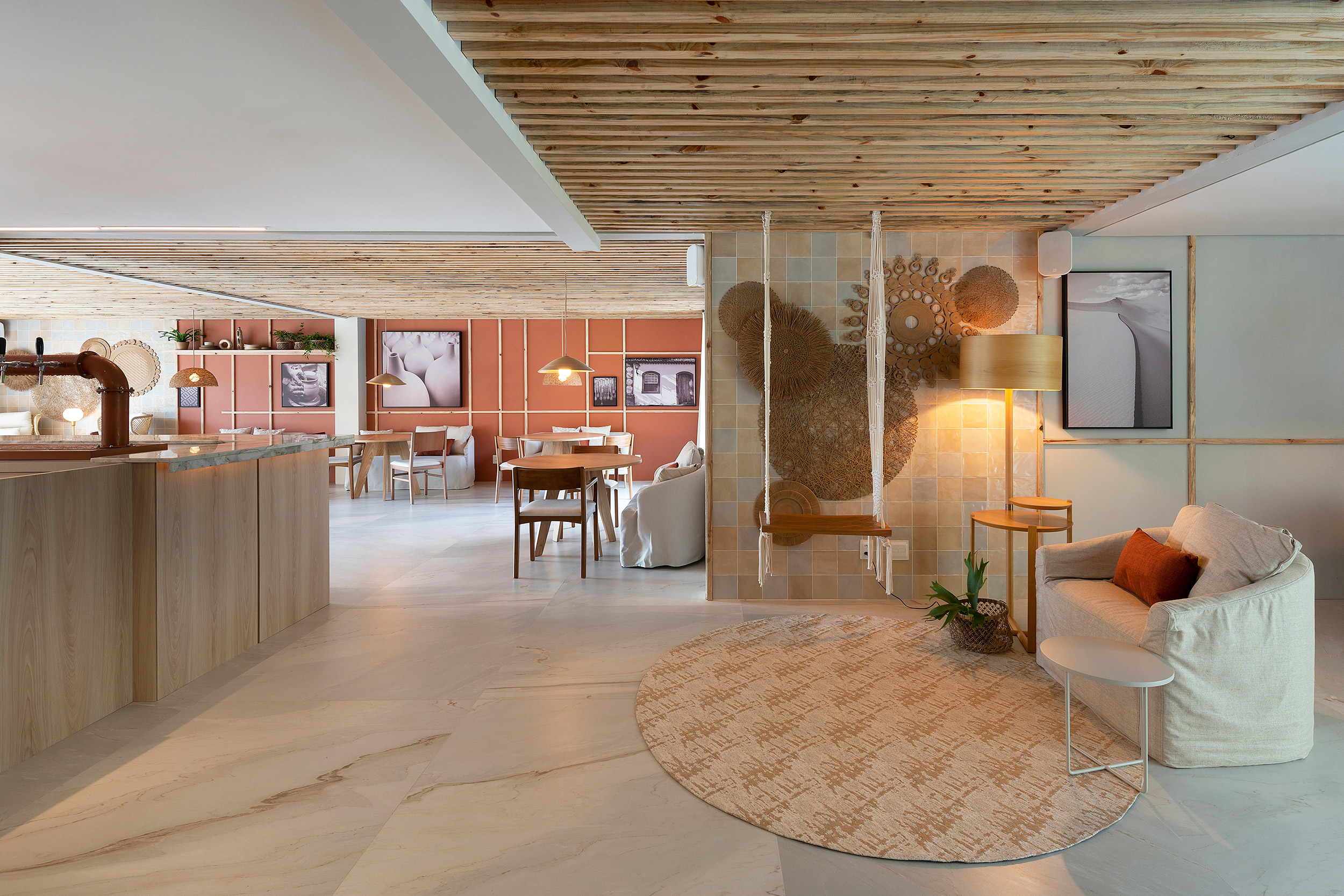 Espa&ccedil;o Plural - Beto Gebara e Marila Fil&aacute;rtiga