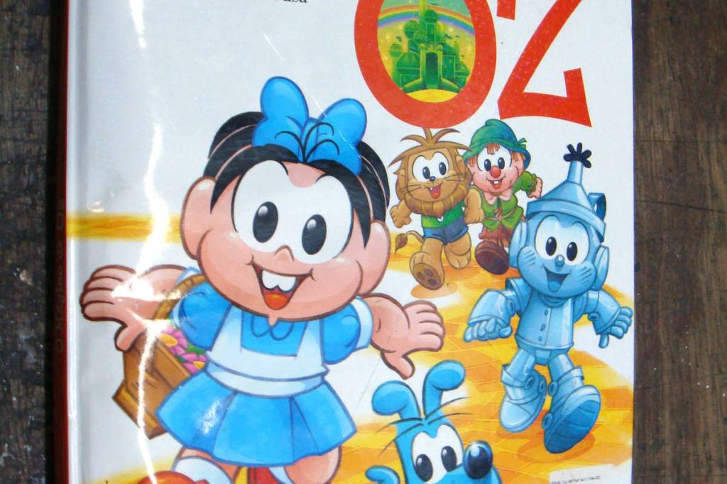 Imagem do livro 'O Mágico de OZ' com personagens da Turma da Mônica