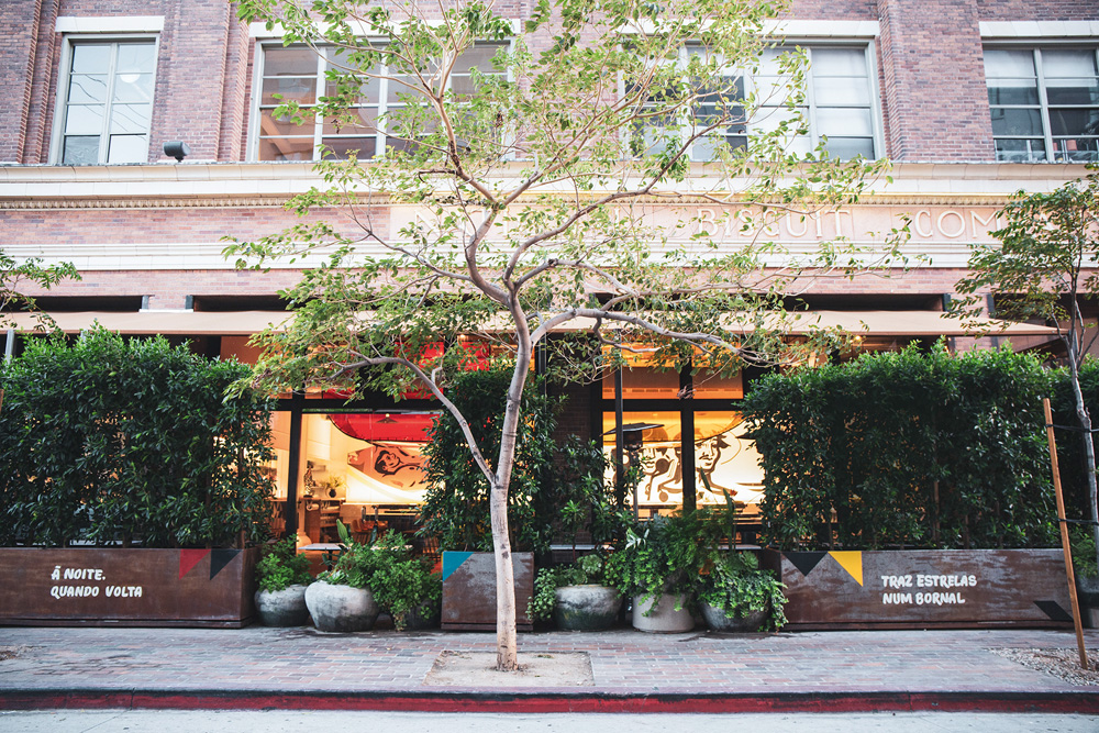 Caboco Fachada do Caboco, novo restaurante comandando por Rodrigo Oliveira e Victor Vasconsellos em Los Angeles, nos Estados Unidos