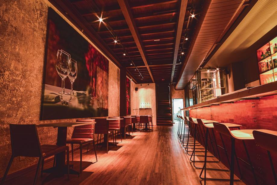 Térreo: no primeiro ambiente, os sanduíches são a atração principal Térreo: no primeiro ambiente, os sanduíches são a atração principal