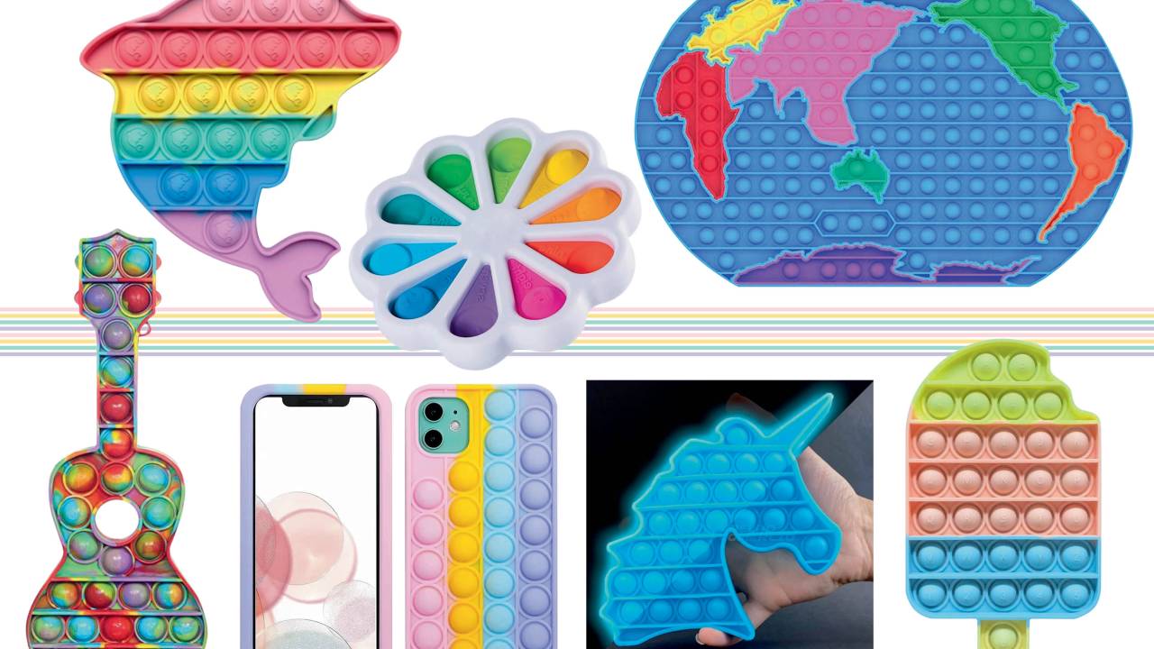 Uma montagem com sete brinquedos fidget toys: em formato de golfinho, mapa-múndi, violão, capa de celular, unicórnio, sorvete e spinner