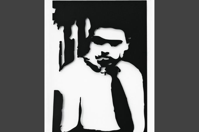 imagem de obra de arte de gustavo rezende em que pessoa é caracterizada pela oposição entre branco e preto, em que rosto da pessoa fique indistinguível, de uma pessoa qualquer, que também utiliza gravata