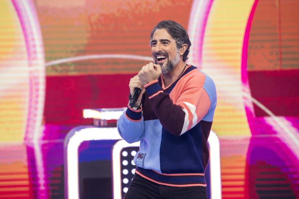 Marcos Mion no palco do Caldeirão, apresentador estreiou na atração hoje (4)