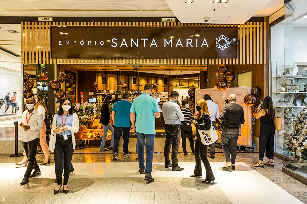 Entrada da unidade do MorumbiShopping do Empório Santa Maria