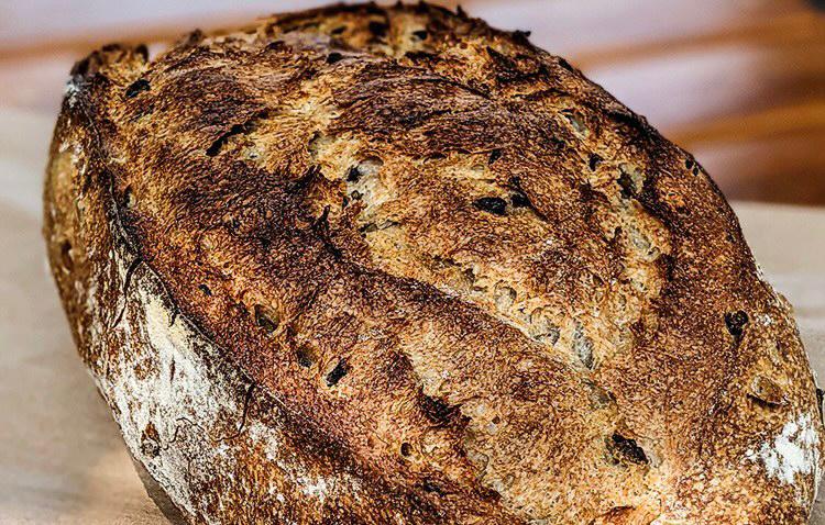 Pão de azeitona: uma das ótimas opções de fermentação natural