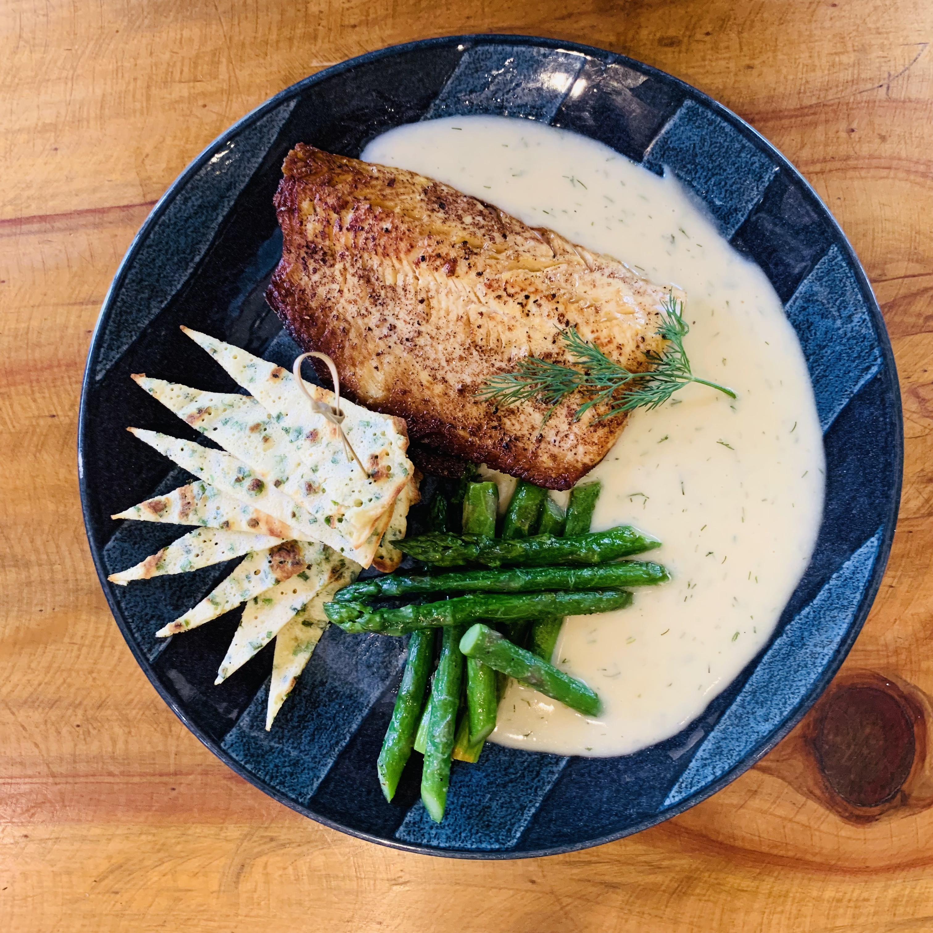 Gansaral: o alem&atilde;o moderno serve, no almo&ccedil;o de fim de semana, a truta com hortali&ccedil;as