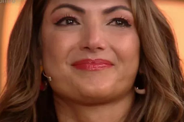 Patrícia Poeta se emociona no ‘Encontro’ ao relembrar cirurgia de emergência