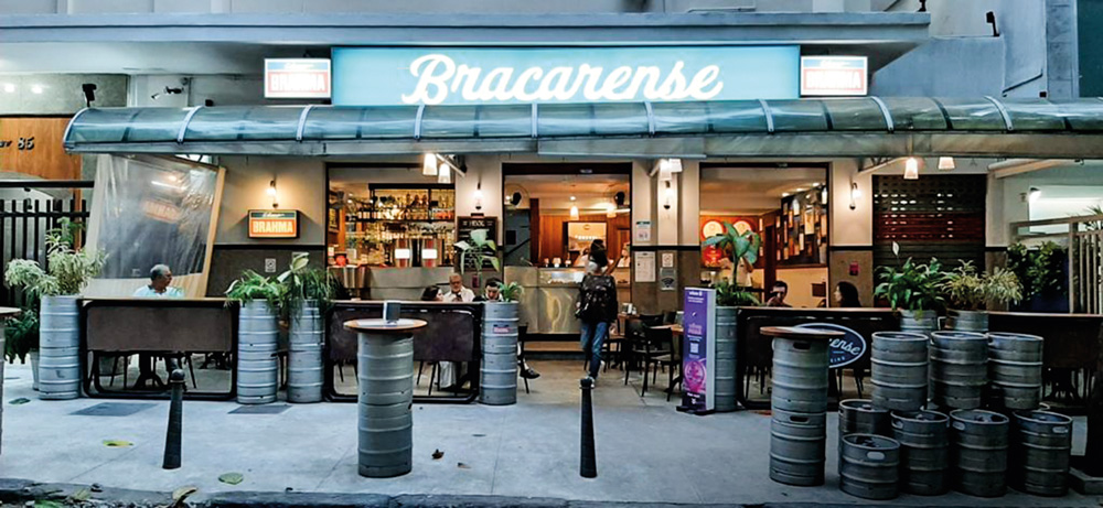 Fachada do Bracarense, um dos bares mais tradicionais do Rio de Janeiro