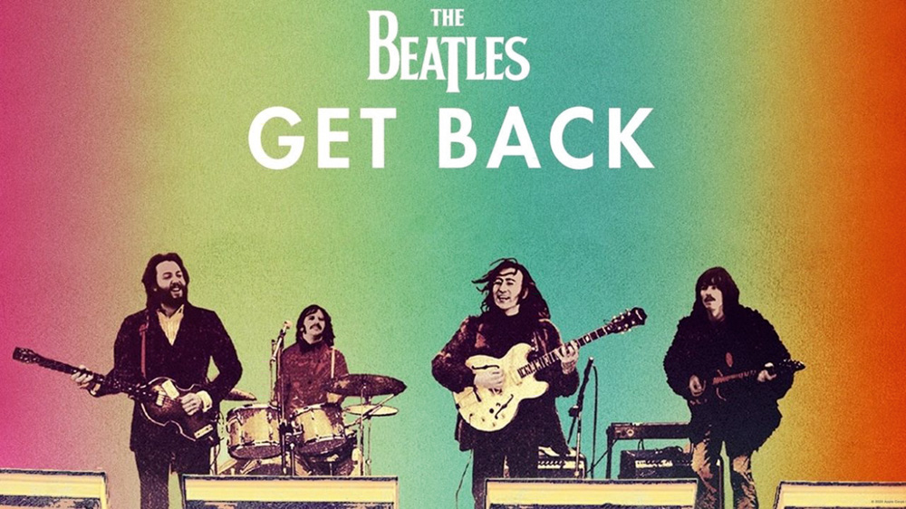 Imagem mostra cartaz colorido com 4 homens tocando seus intrumentos e os dizeres em cima "The Beatles: Get Back"