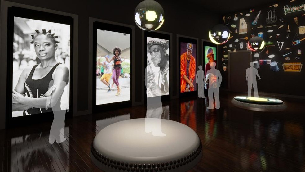 Imagem mostra projeto de sala de museu com painéis com fotos de pessoas pretas e globos de luz no teto.