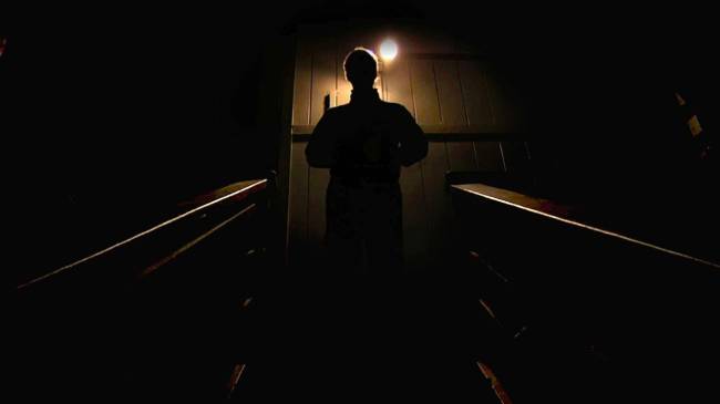 creep Creep-Netflix-Horror-Tesouros