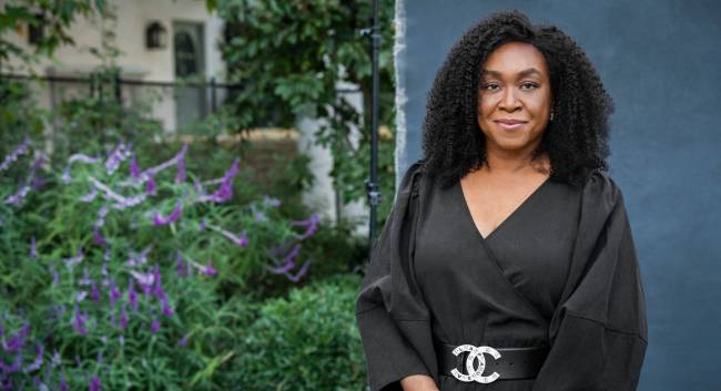SHONDA RHIMES Shonda Rhimes, produtora de Bridgerton