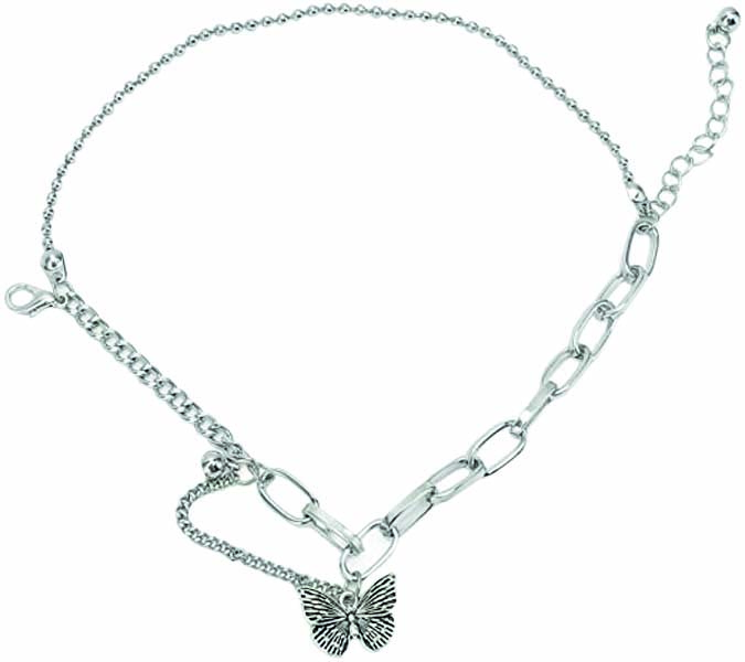 Pulseira prateada com pingente de borboleta