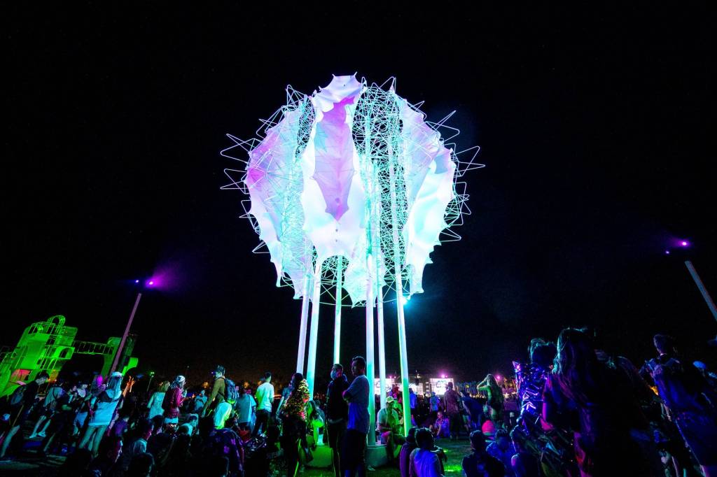 Cocoon (BKF + H 300), por Martin Huberman. Coachella 2022