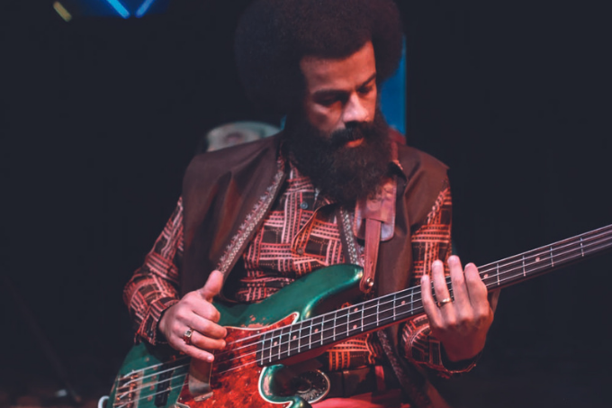 Baixista Fernando Rosa se apresenta no Blue Note