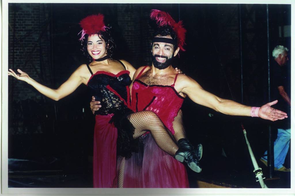 Domingos com a mulher Luciana no picadeiro.jpg Domingos comLuciana Lima,sua esposa,no picadeiro