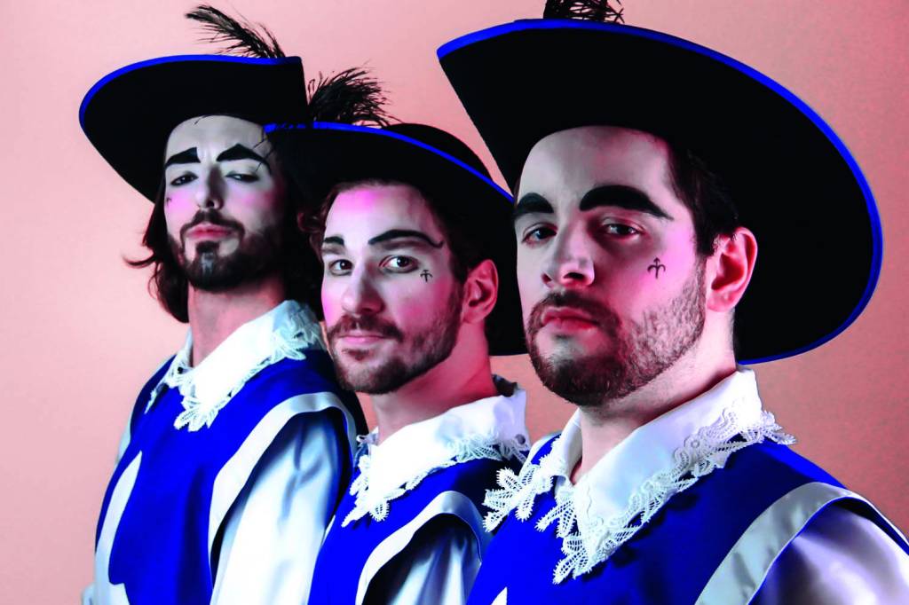 Três patetas? Trio de mosqueteiros chega ao Teatro UOL com doses de humor