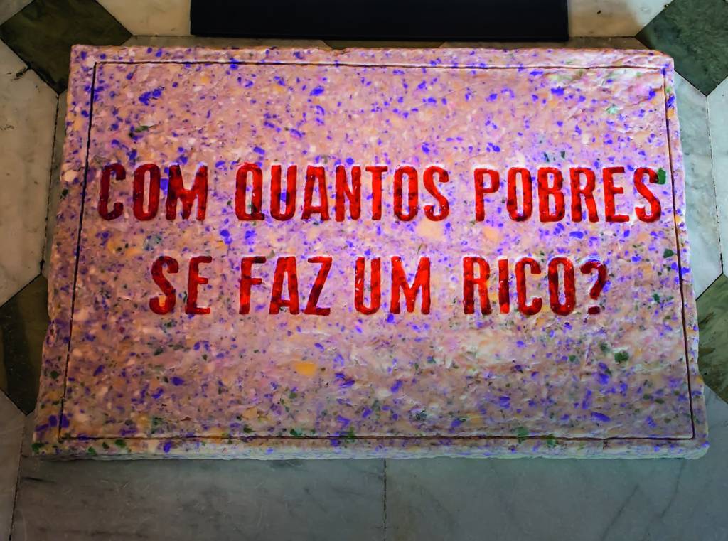 Com Quantos Pobres Se Fazum Rico? (2022): obra emsabonete