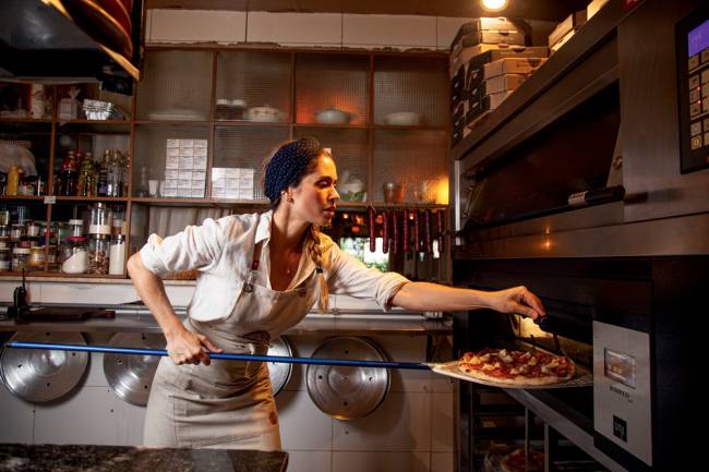 Oli Pães & Pizzas Artesanais tem coberturas clássicas e outras que fogem do óbvio
