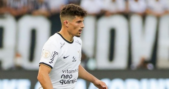 Jogador do Corinthians é preso em flagrante por injúria racial